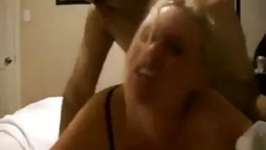 Đẹp lesbian gái xinh thủ dâm nhiều nước
