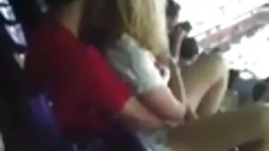 cô gái gái xinh thủ dâm xxx tóc vàng