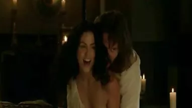 Cổ trong hồ bơi sex mỹ thủ dâm
