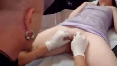 MẸ xnxx boy thu dam Reagan Con thích chơi