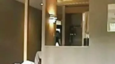 Tôi cần clip nu sinh thu dam anh
